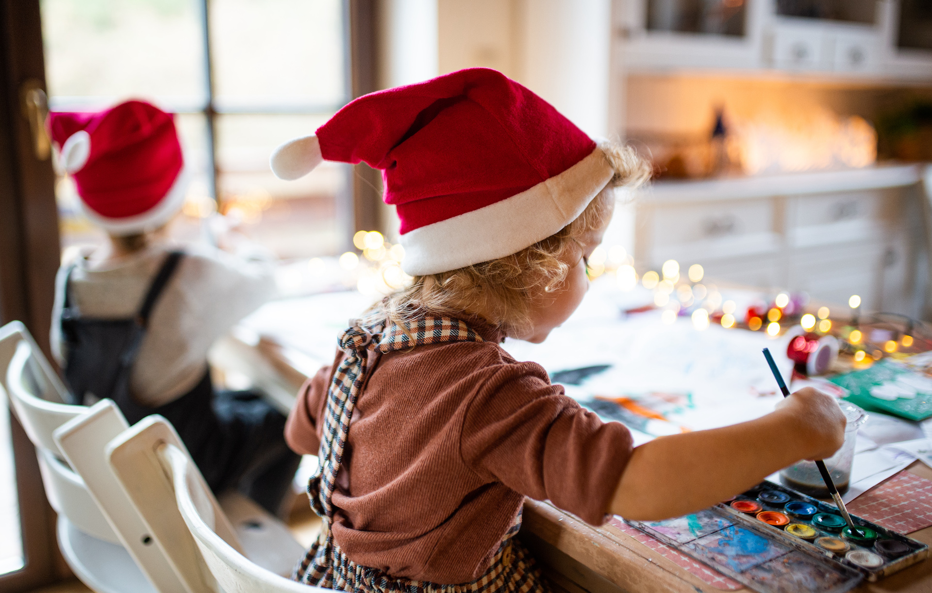 Weihnachtsdeko selbst basteln Kinder malen
