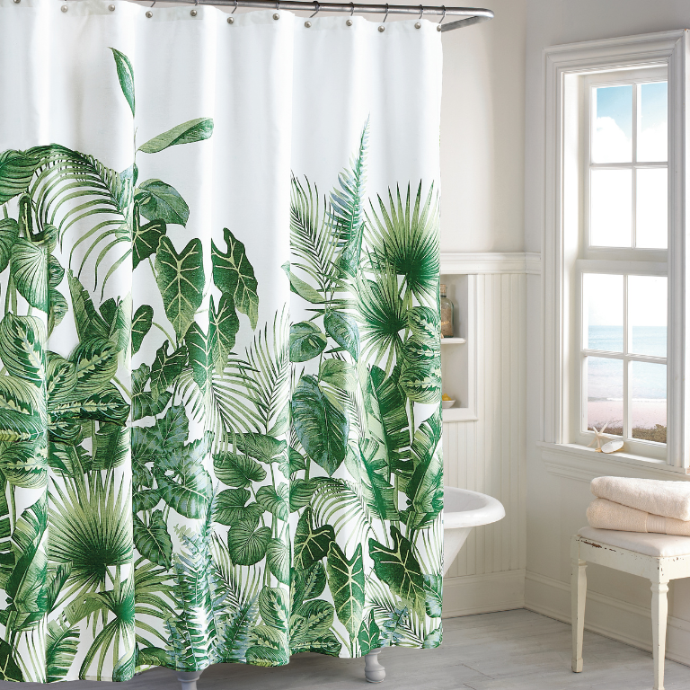 Ein Duschvorhang mit modernem Palmenprint