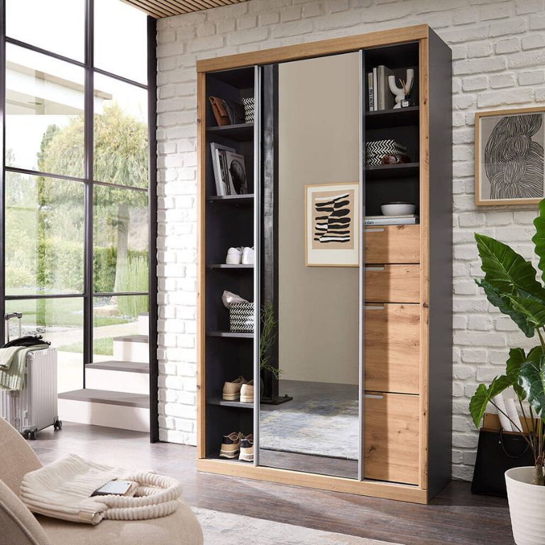 Multifunktionale Möbel wie dieser wandelbare Schrank