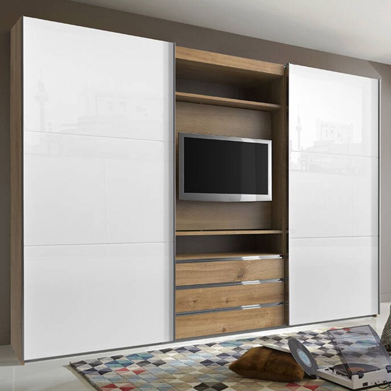 Schrank und Wohnwand in einem